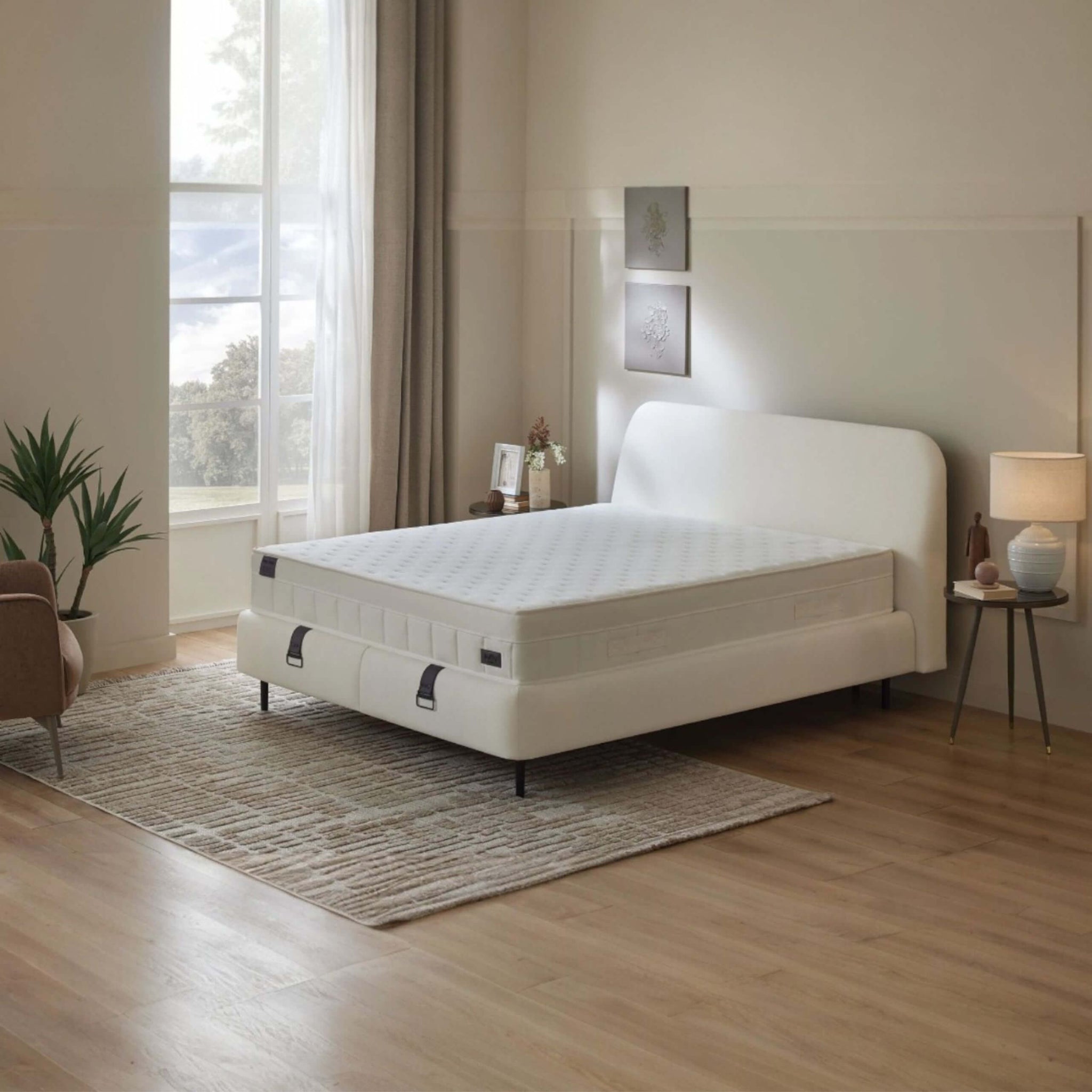 Prime Pocket – легло с включен матрак Puffy в светъл модерен интериор