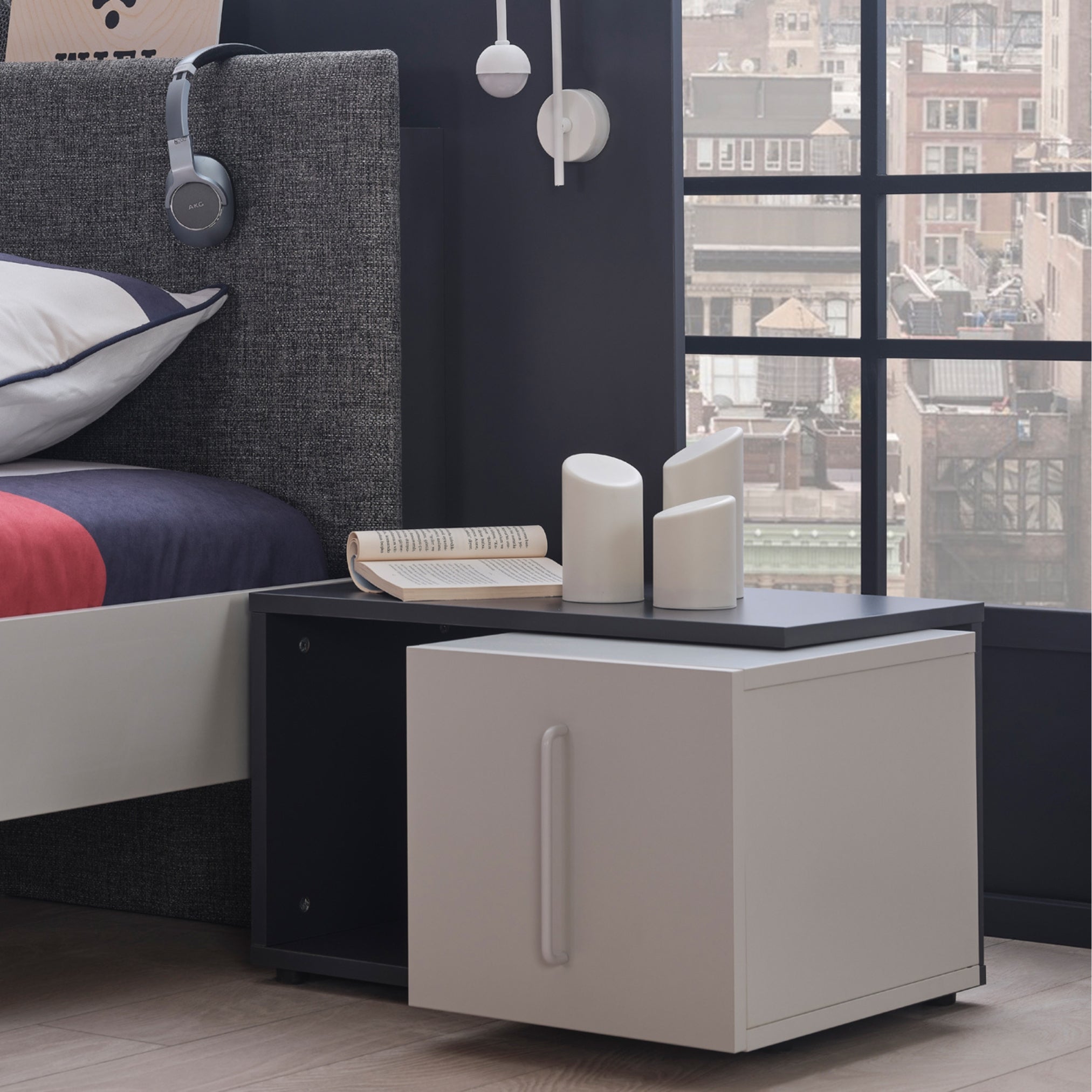 Нощно шкафче Harvey