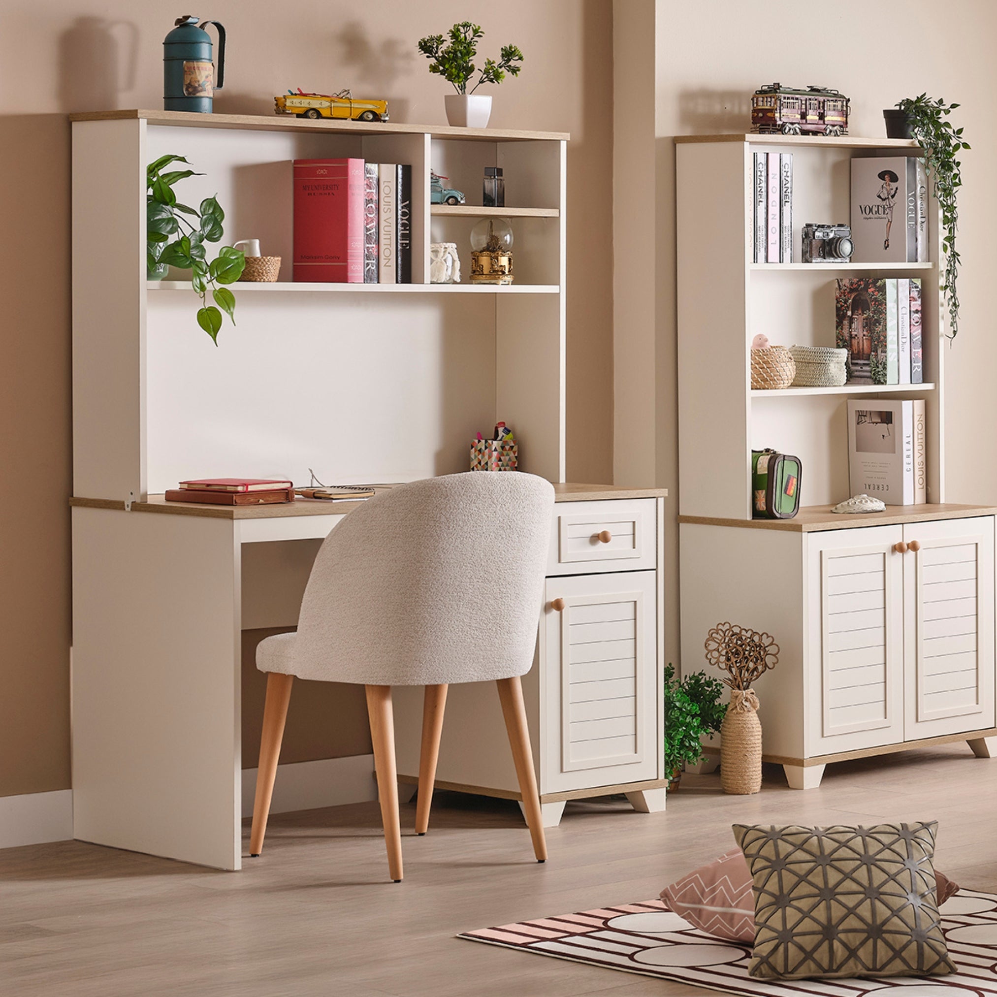 Бюро с надстройка Lucia