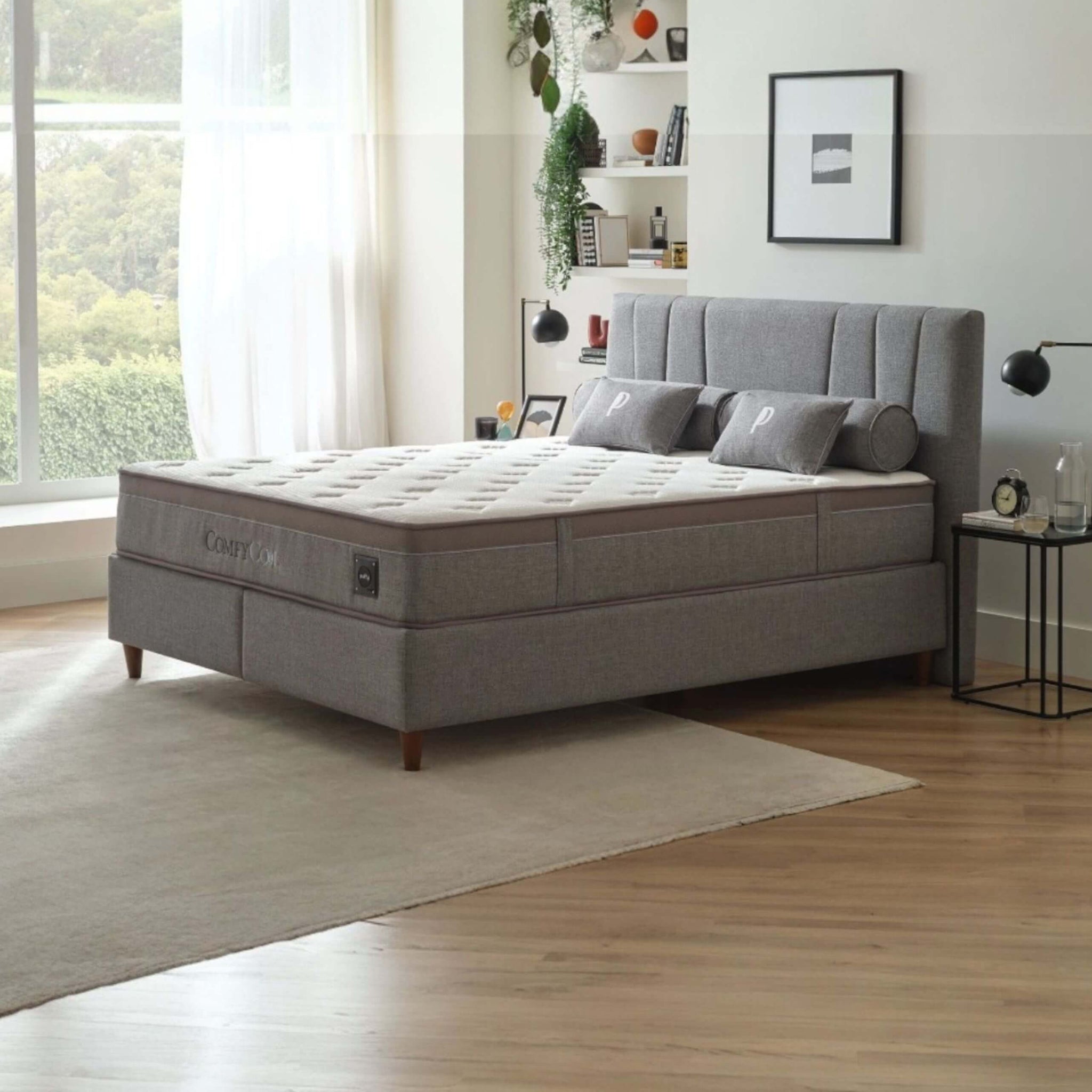 Comfy Cool – легло с включен матрак Puffy в модерна интериорна обстановка