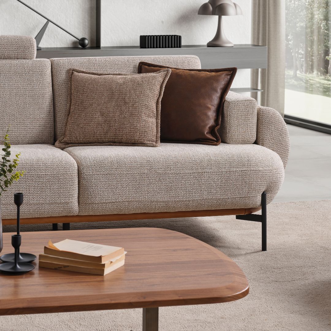 Прав диван Hola