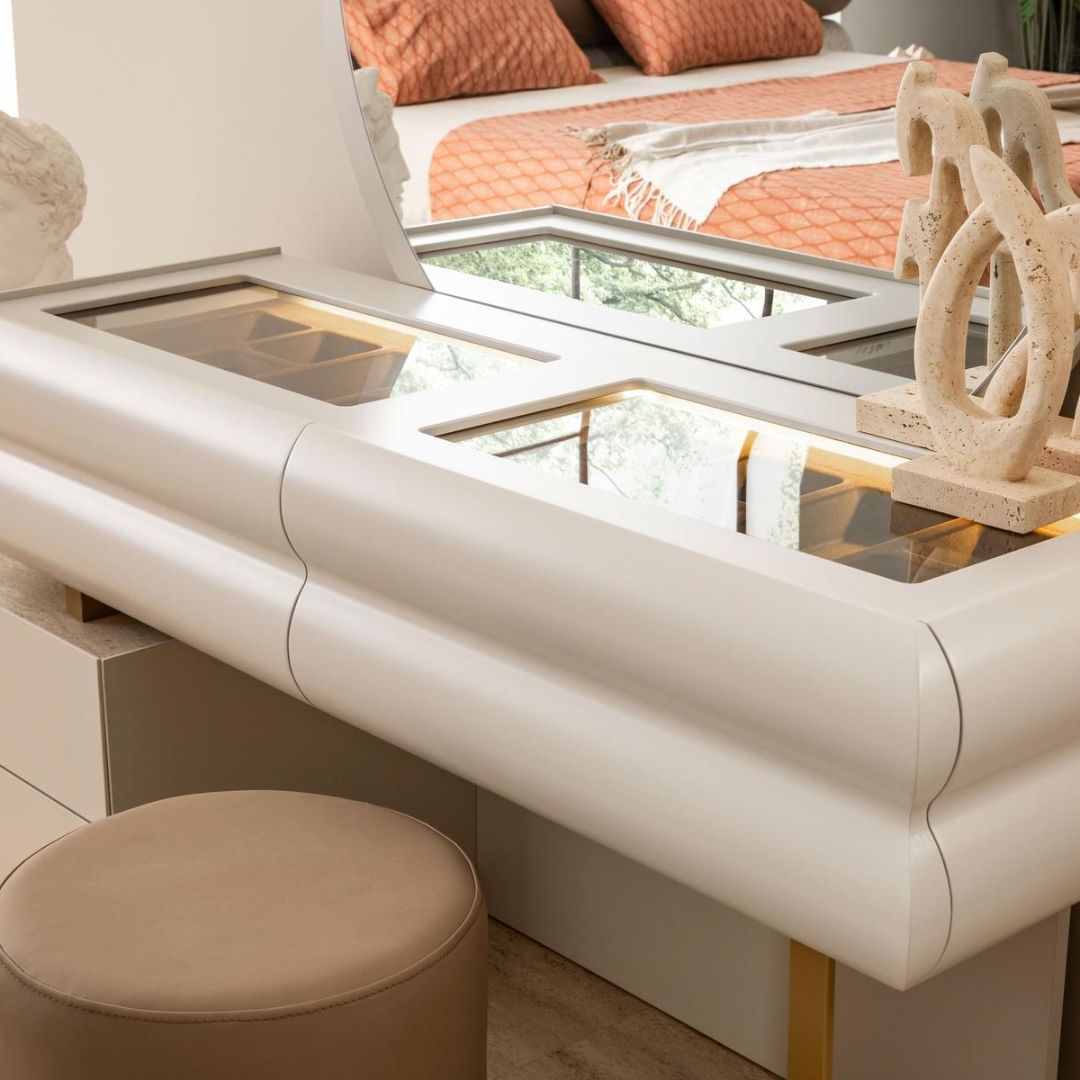 Тоалетка с огледало Milas - Modern Furniture