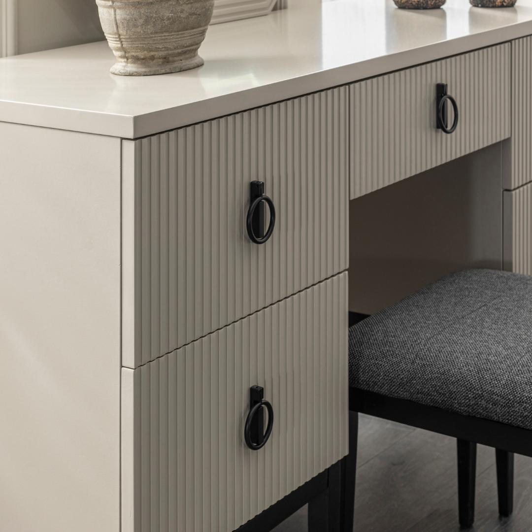 Тоалетка с огледало Defne - Modern Furniture
