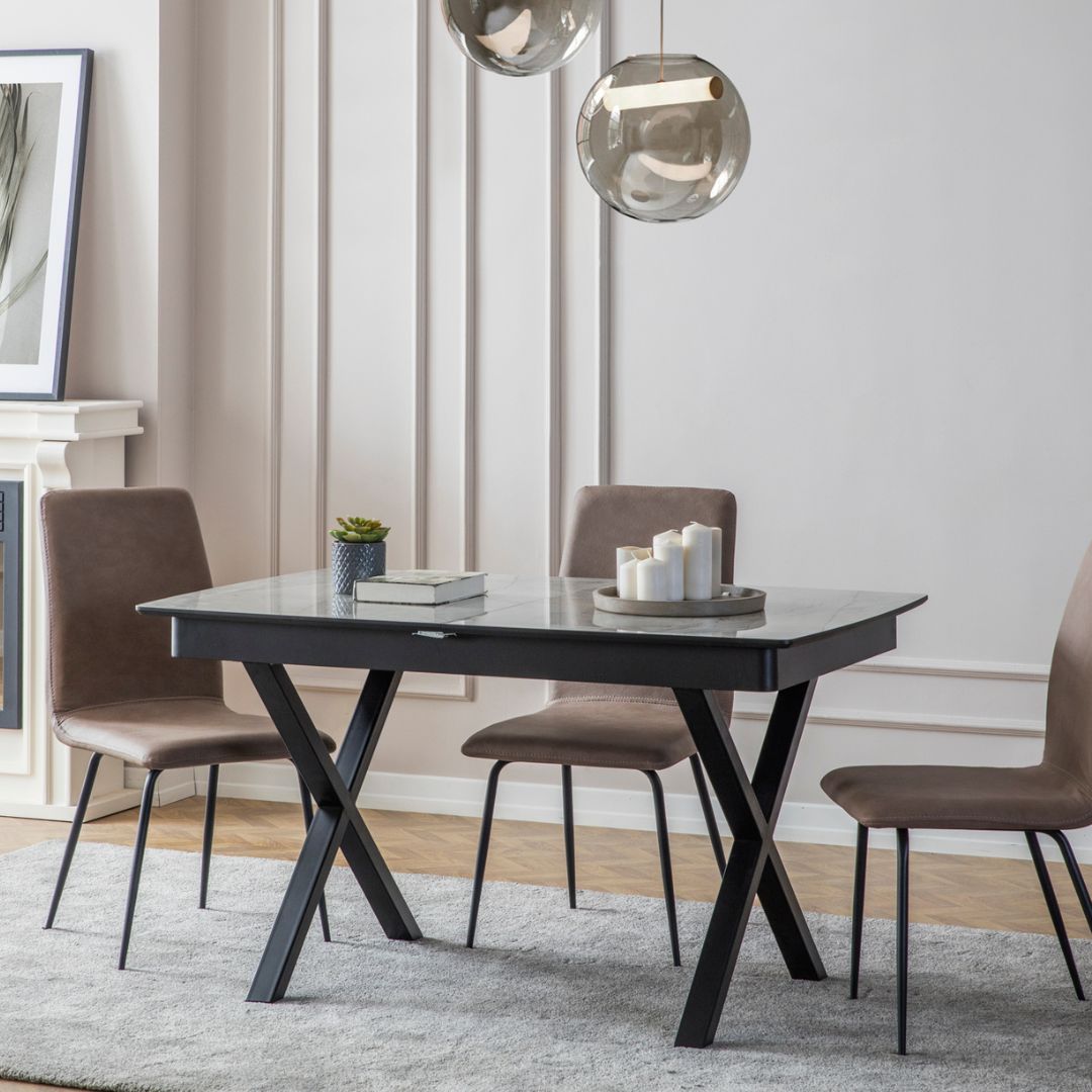 Трапезна маса Apple