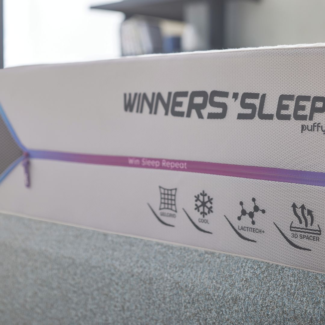 Матрак на легло с включен матрак Puffy Winner’s Sleep – повърхност с покет система