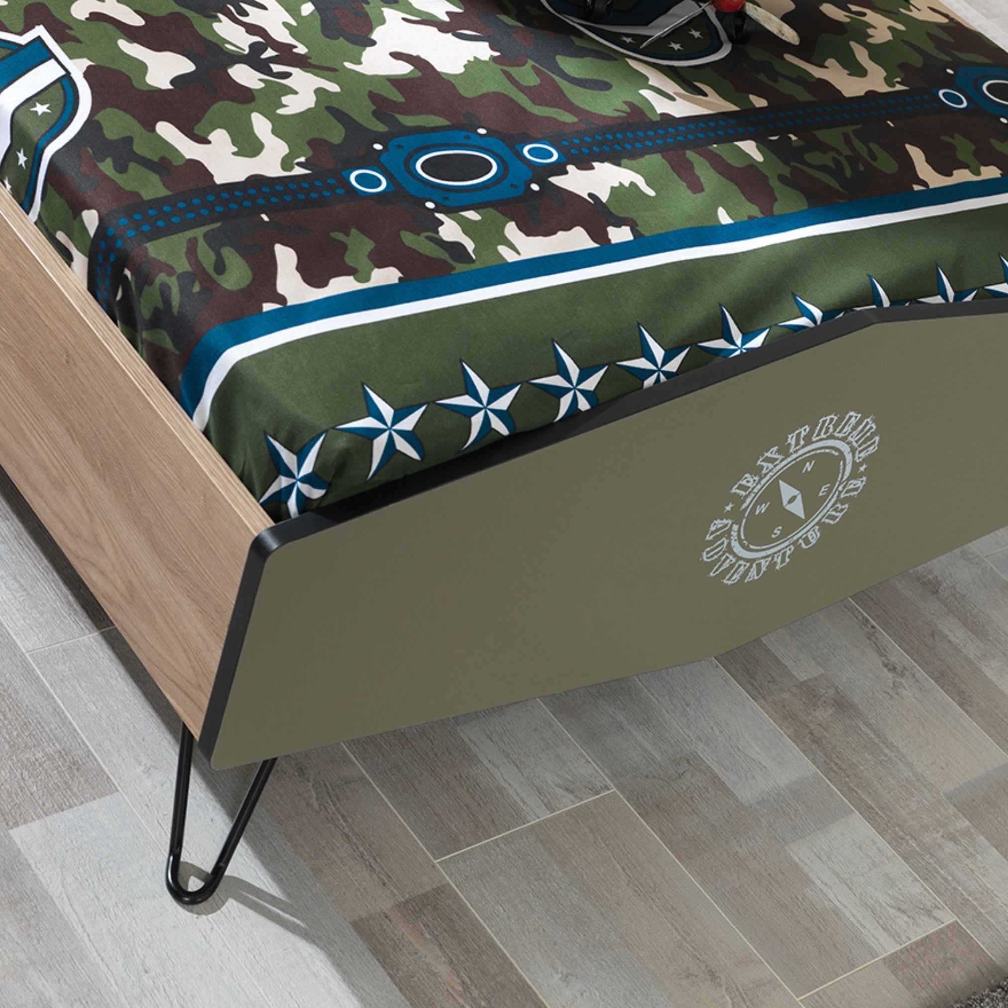 Надстройка за легло Camp с покрив и открити рафтове