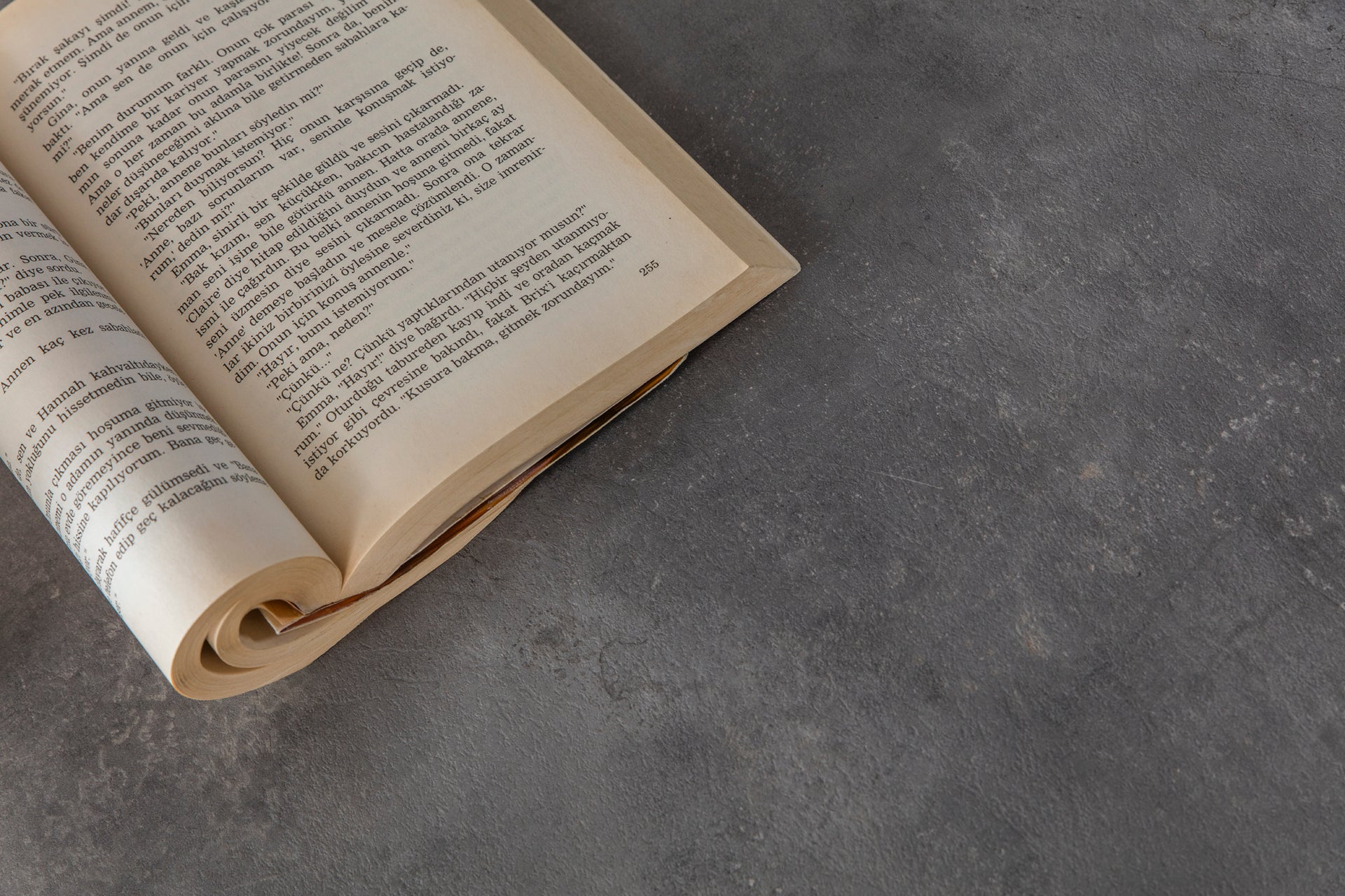 Трапезна маса Apple