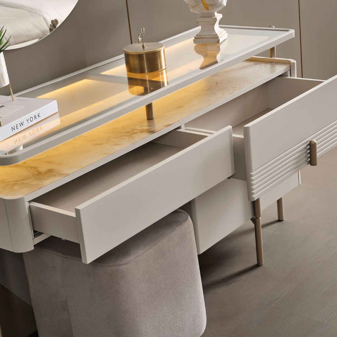 Тоалетка с огледало Vega