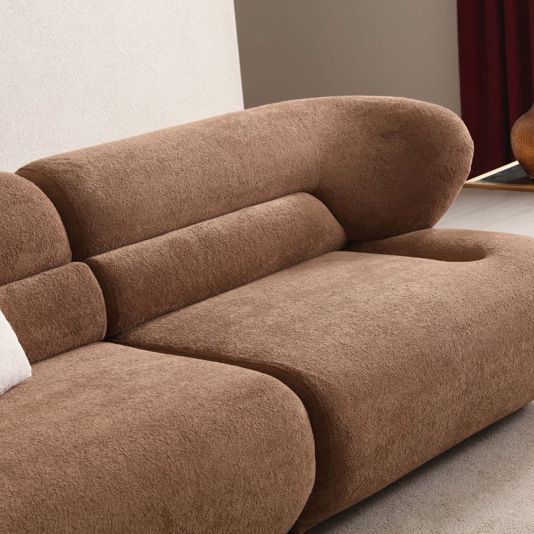 Прав диван Luxair