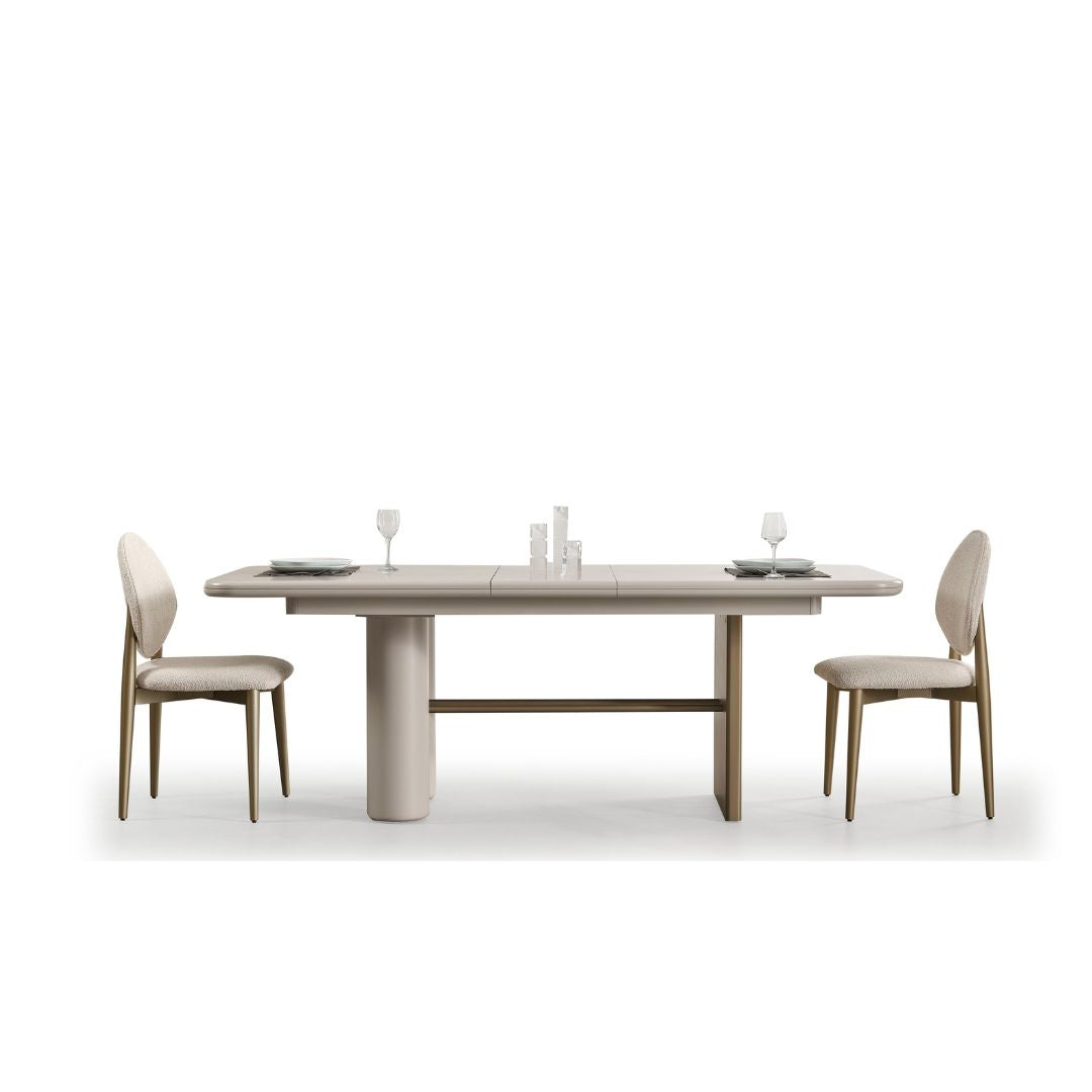 Трапезна маса Vega – детайл на прехода между плота и основата.