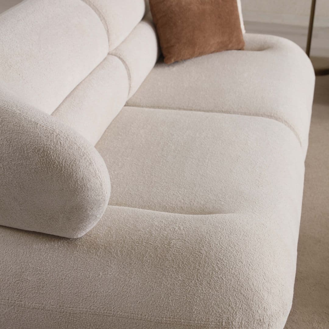 Прав диван Luxair