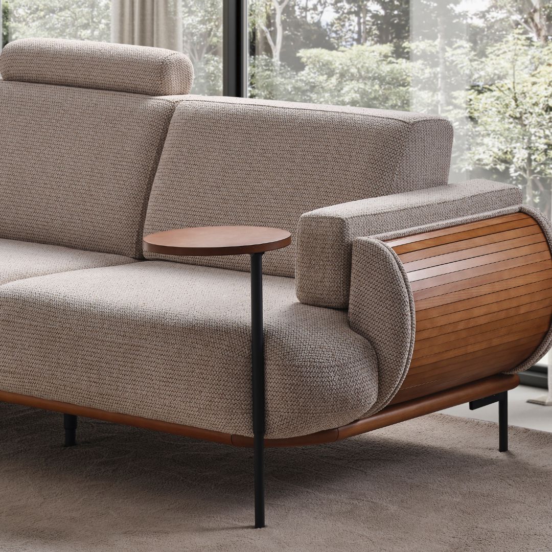 Прав диван Hola