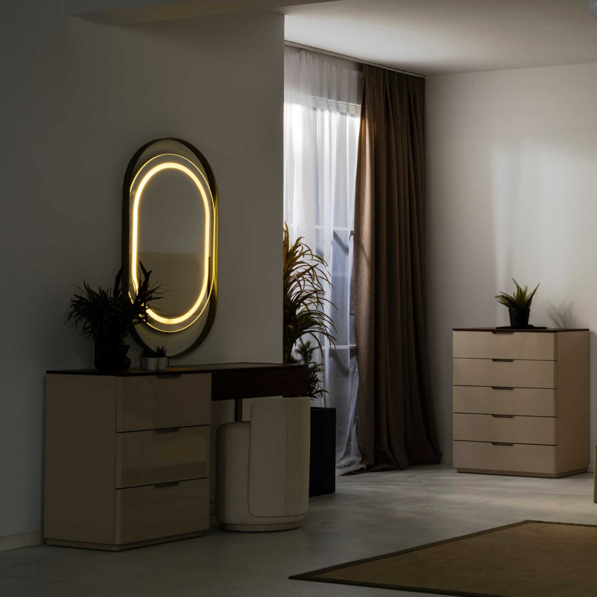 Тоалетка с огледало Bagdat