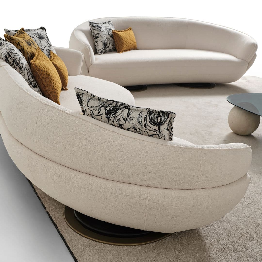 Прав диван Levante