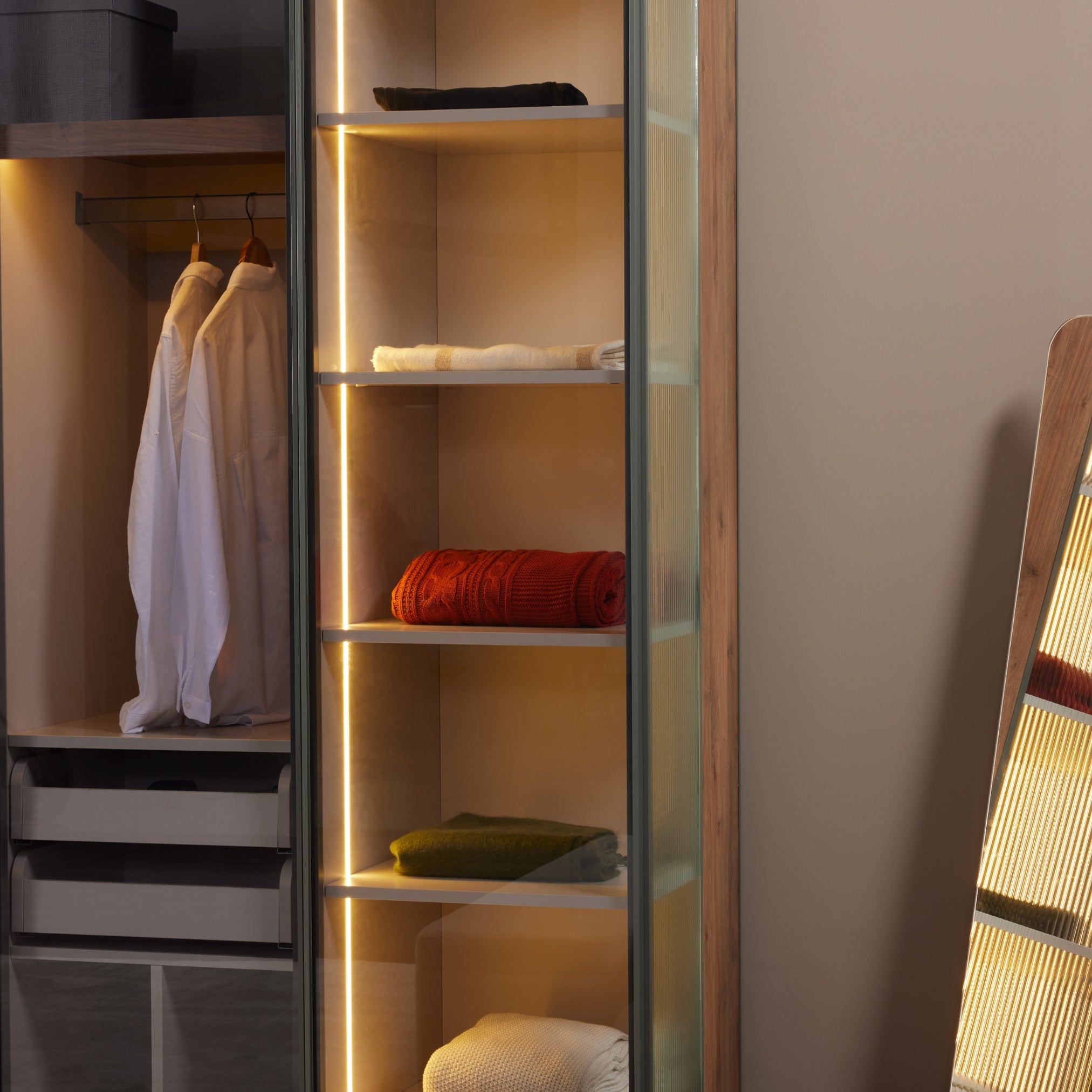 Модулен гардероб Lina