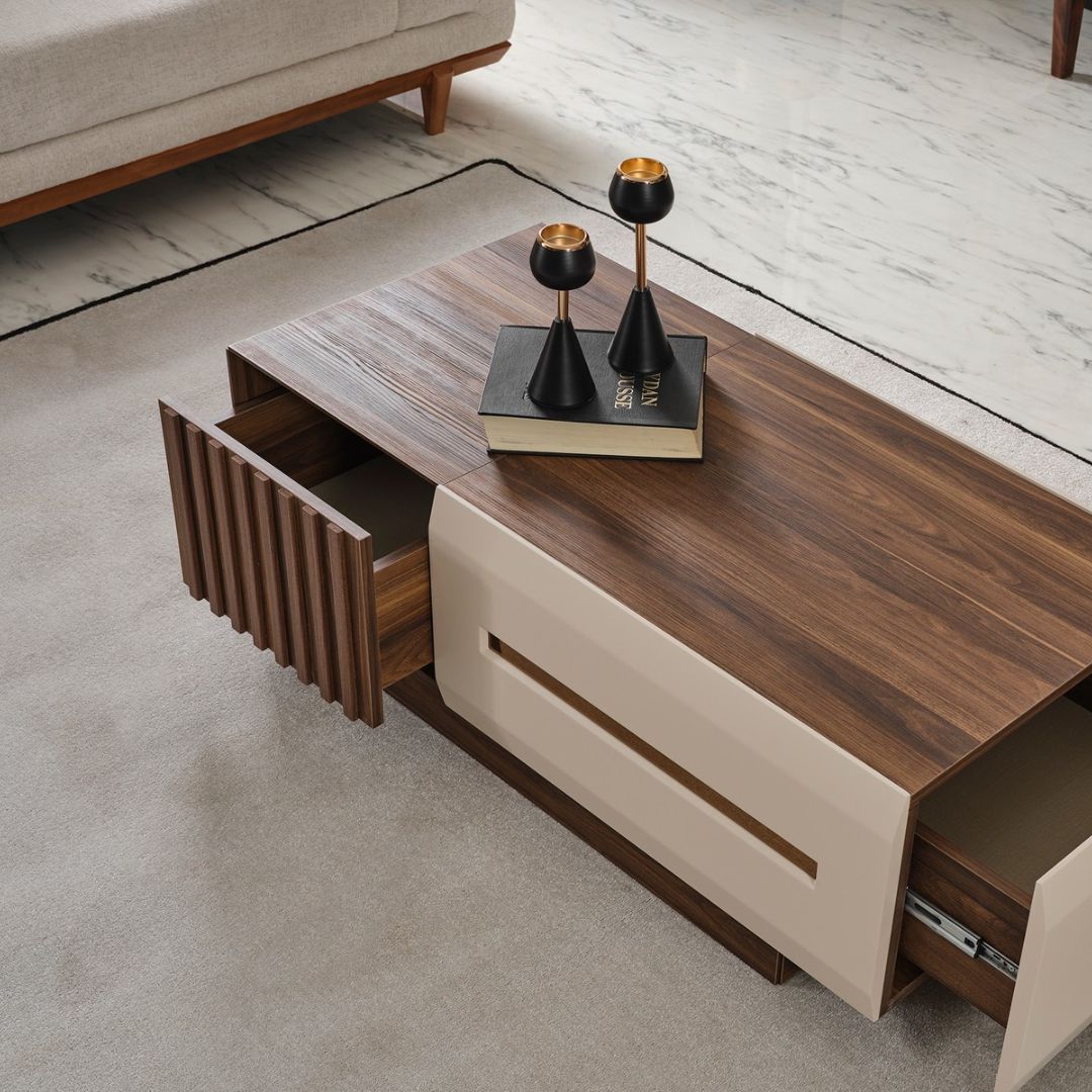 Холна маса Monza – близък план на плота и фино изпълнен кант.