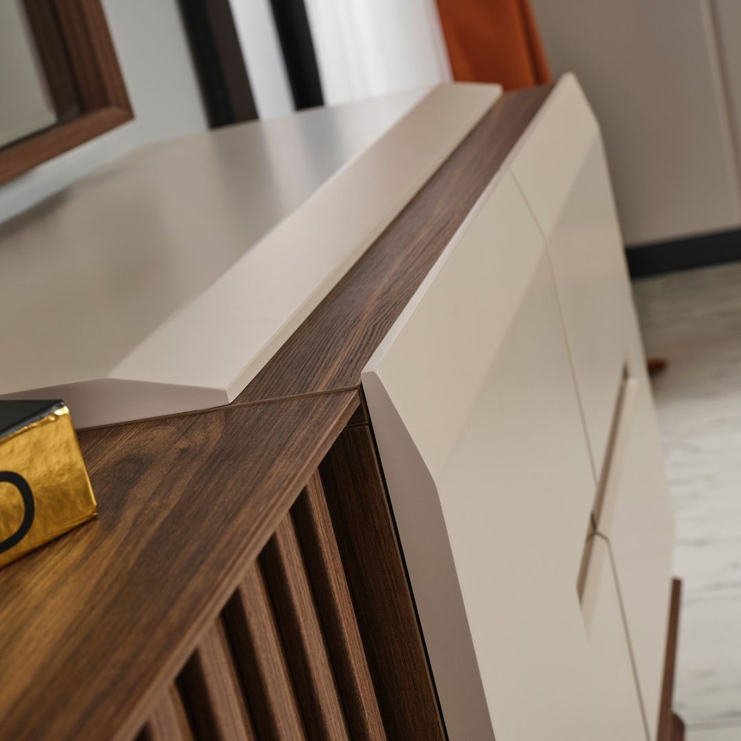 Тоалетка с огледало Monza