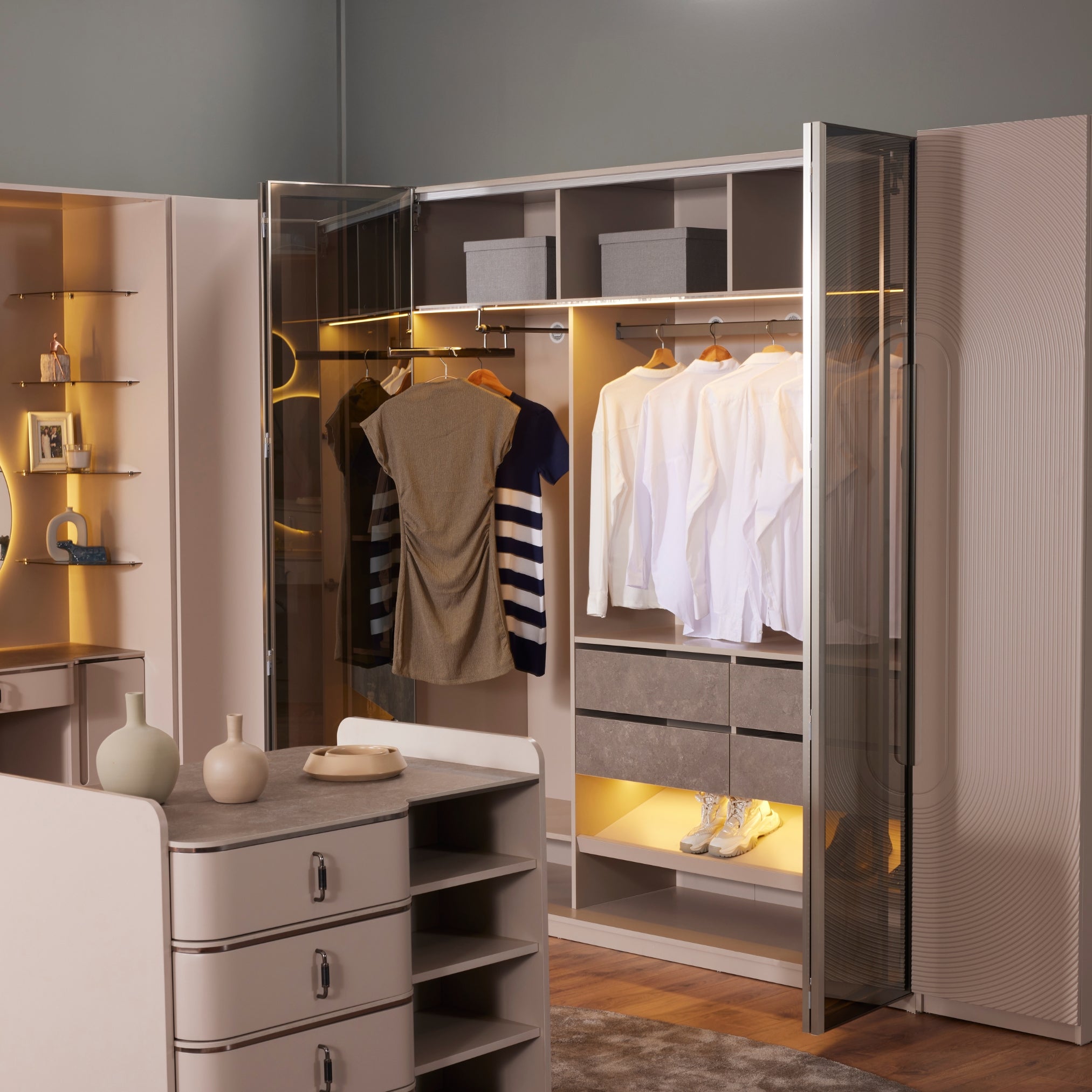 Модулен гардероб Paris