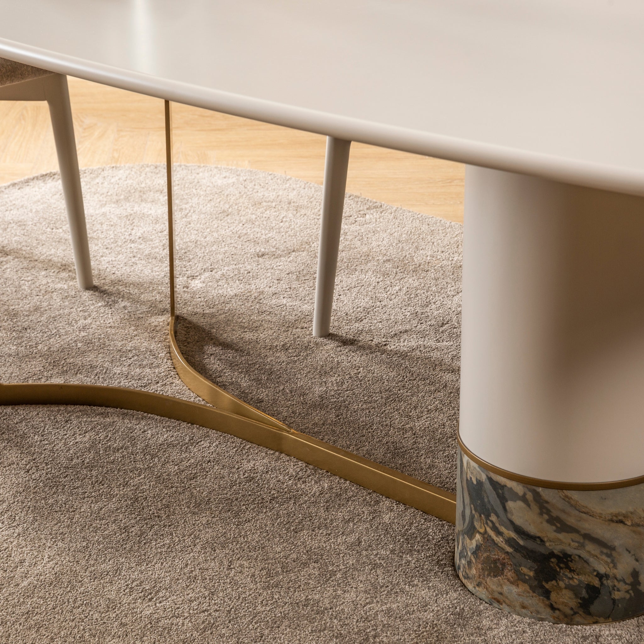 Трапезна маса Piedra