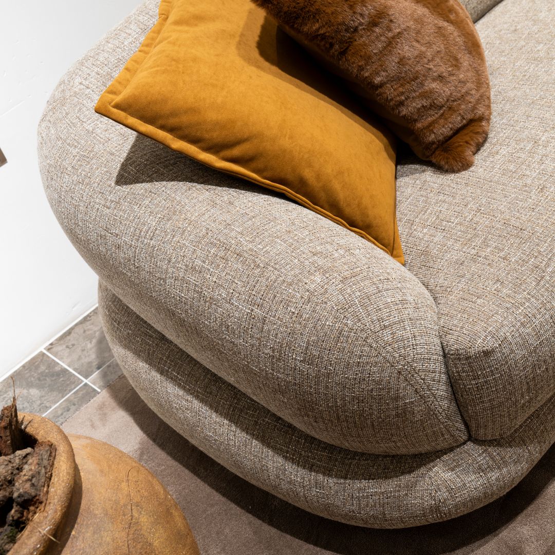 Прав диван Point