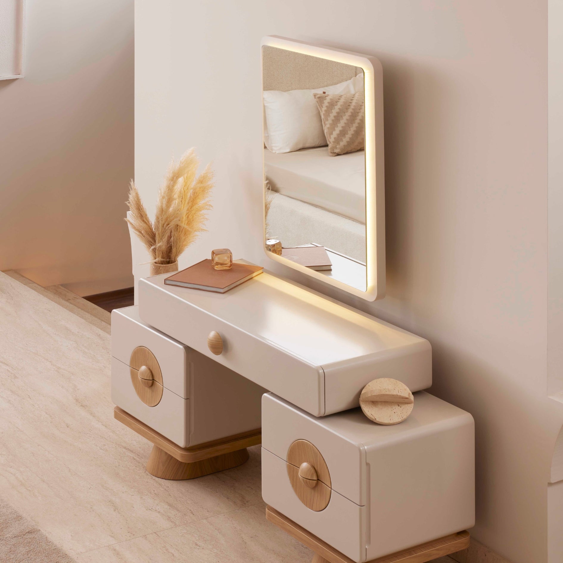 Тоалетка с огледало Roma