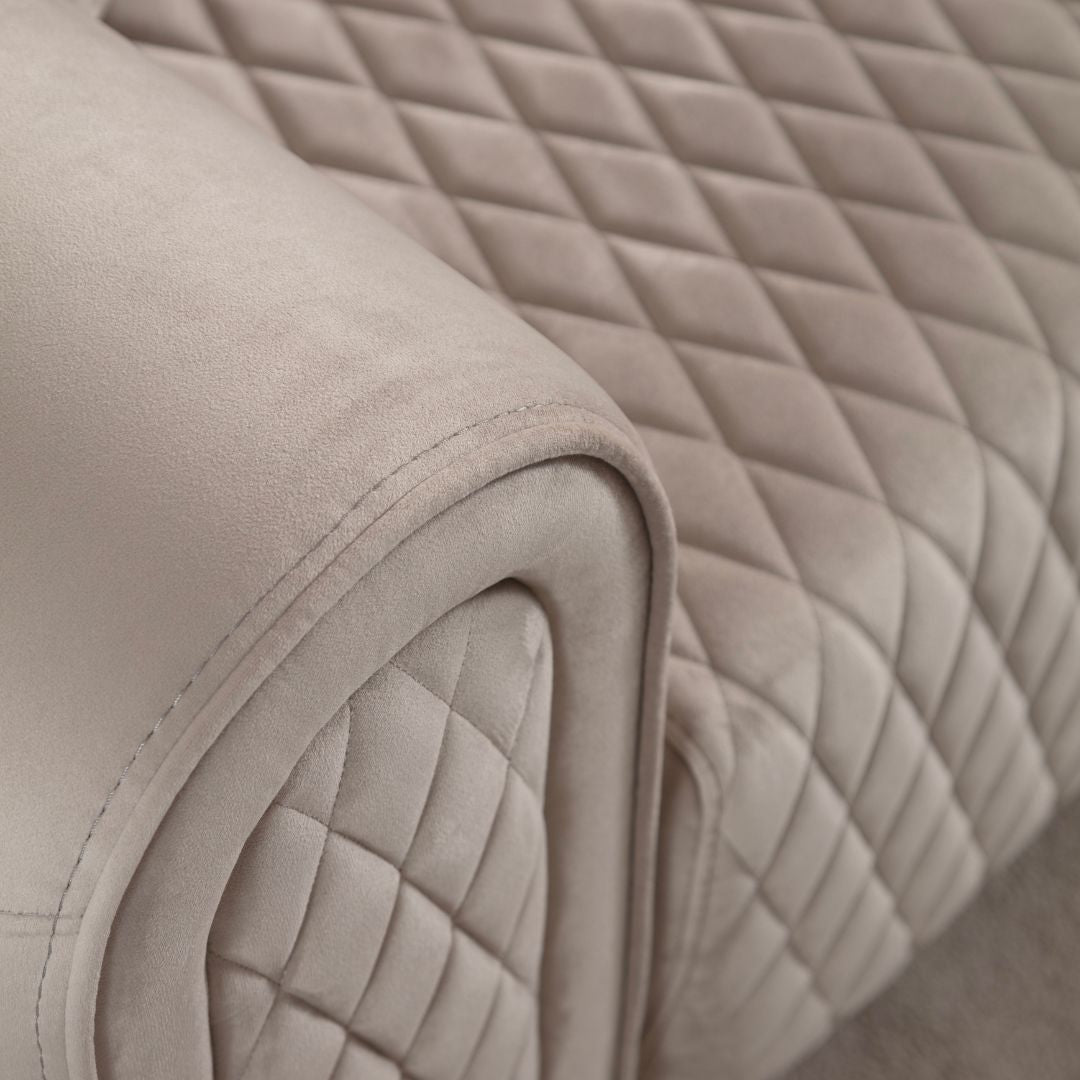 Ъглов диван Versace 305 см бежов с видок крак 