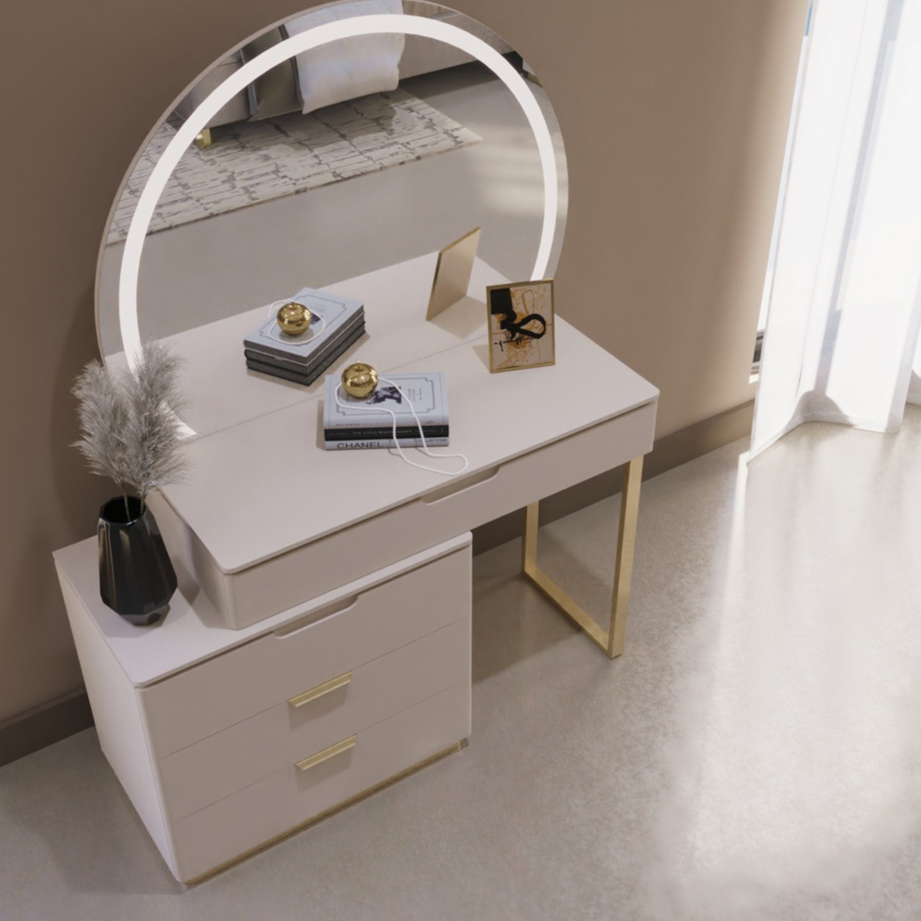 Детайлен изглед на плота и чекмеджетата на тоалетка Kapadokya, подредени с козметика и аксесоари.