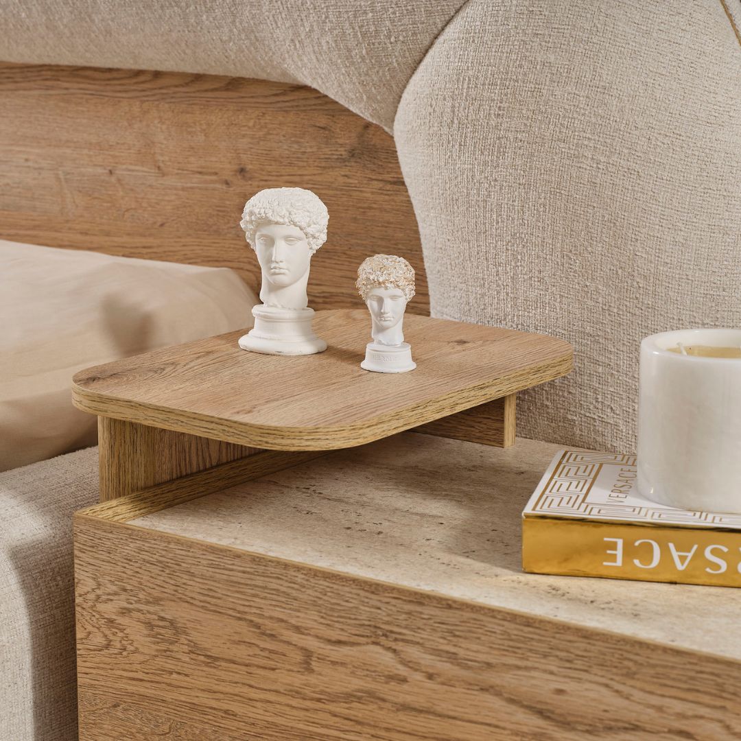 Фронтален изглед на легло Anka, подчертаващ хармоничните пропорции.