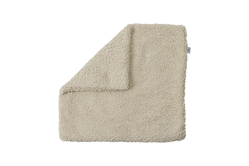 Калъфка за възглавница Muffy 40×40 см в бежово, 100% полиестер, без пълнеж.