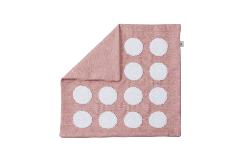 Калъфка за възглавница Point Pink 40×40 см в розово, 100% полиестер, без вътрешен пълнеж.