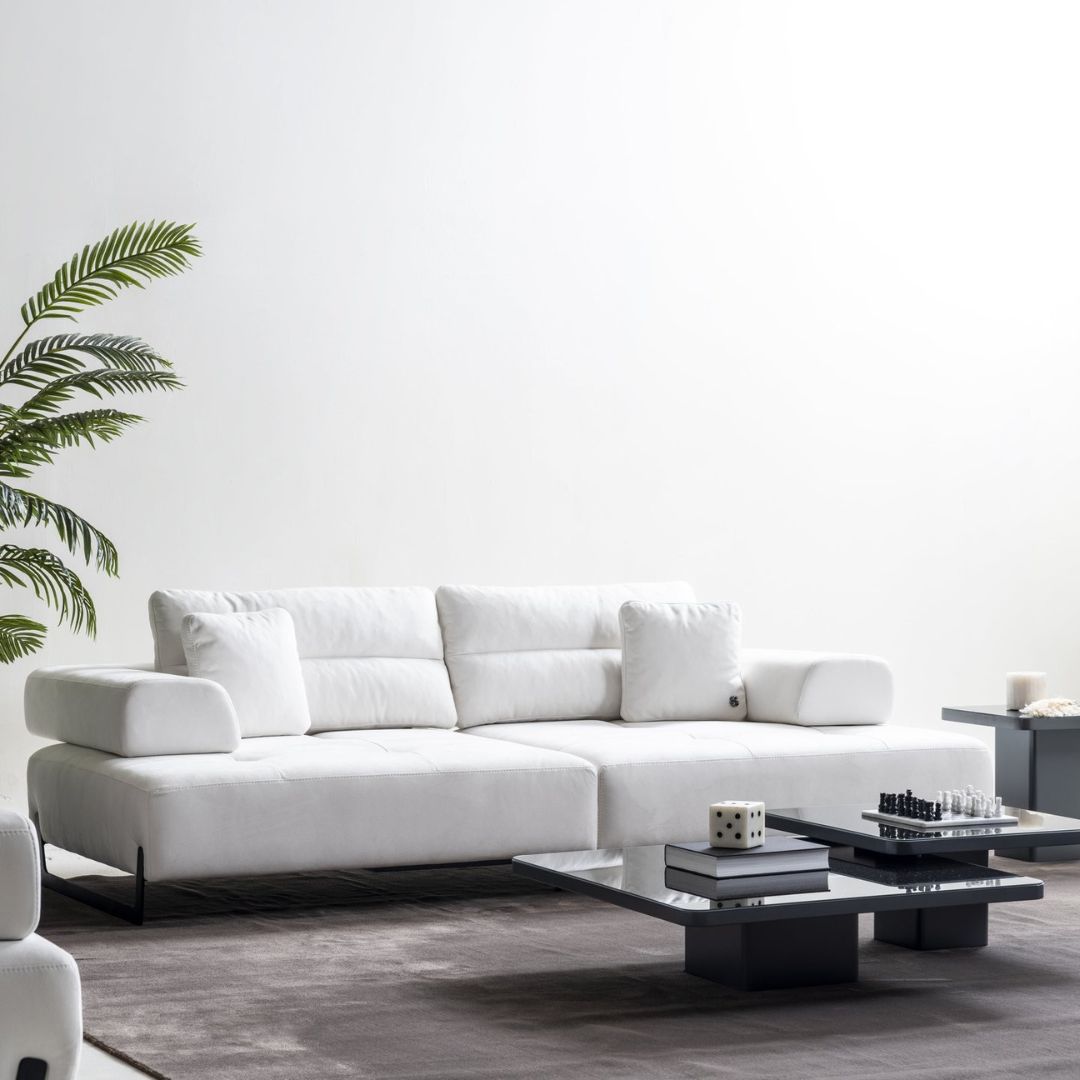 Прав диван Rocco