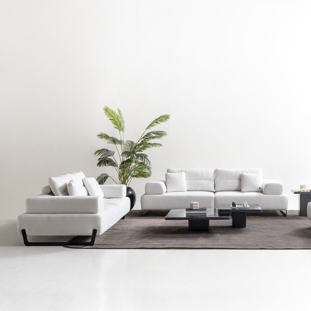 Прав диван Rocco