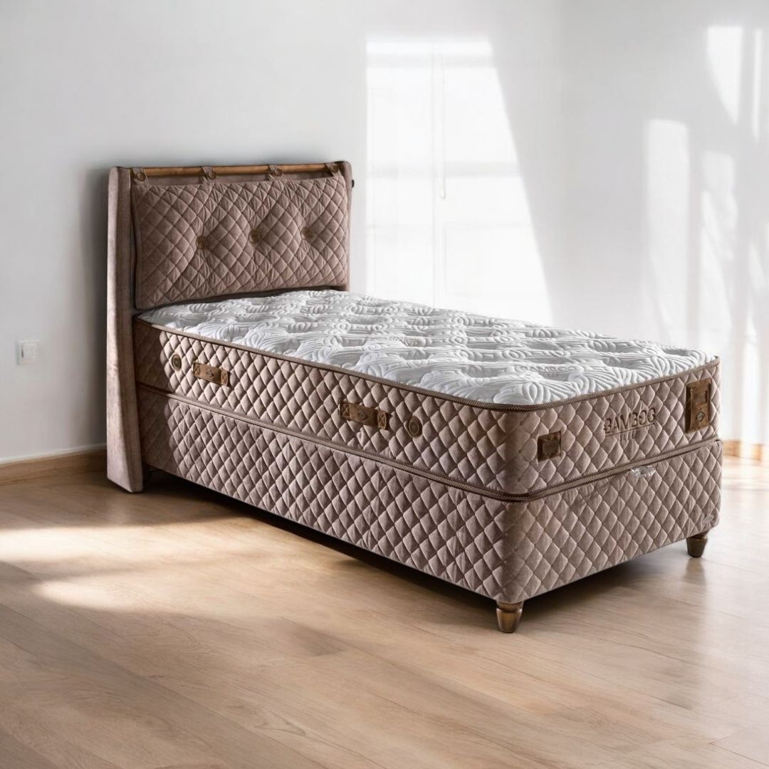 Детайл от таблата на спален сет Bamboo Sleep