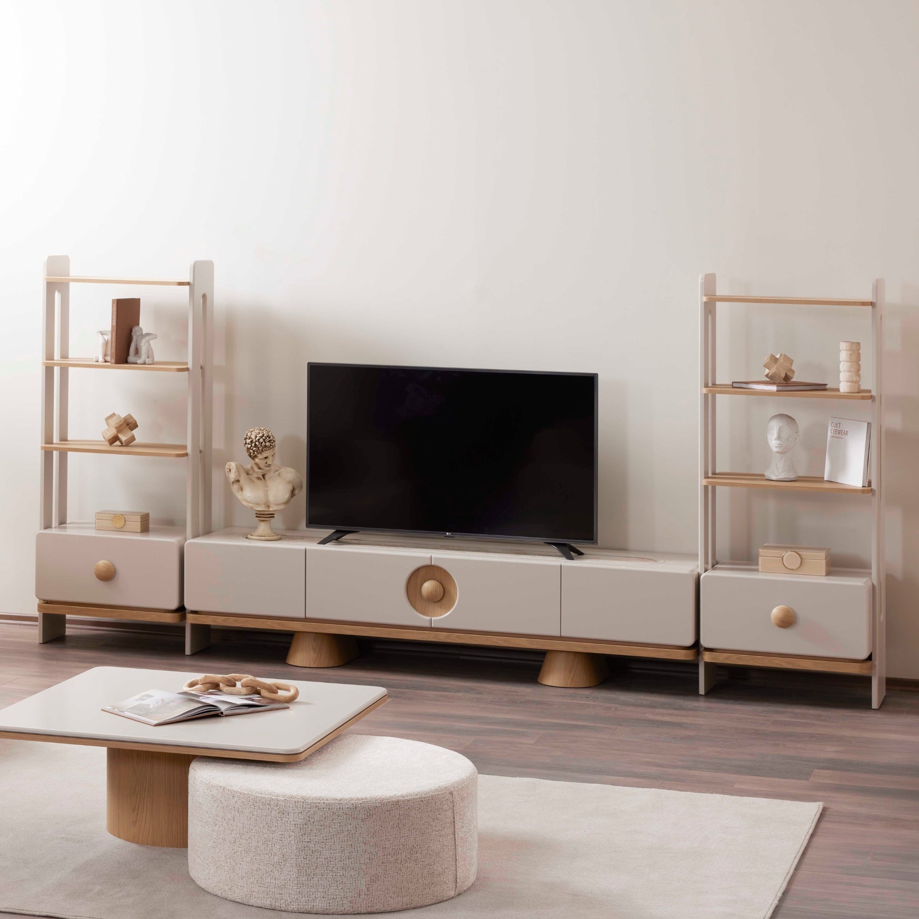 ТВ секция Roma